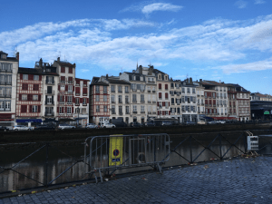 4B5B4AF2-E7FE-4CF7-AA09-709A48EAF775